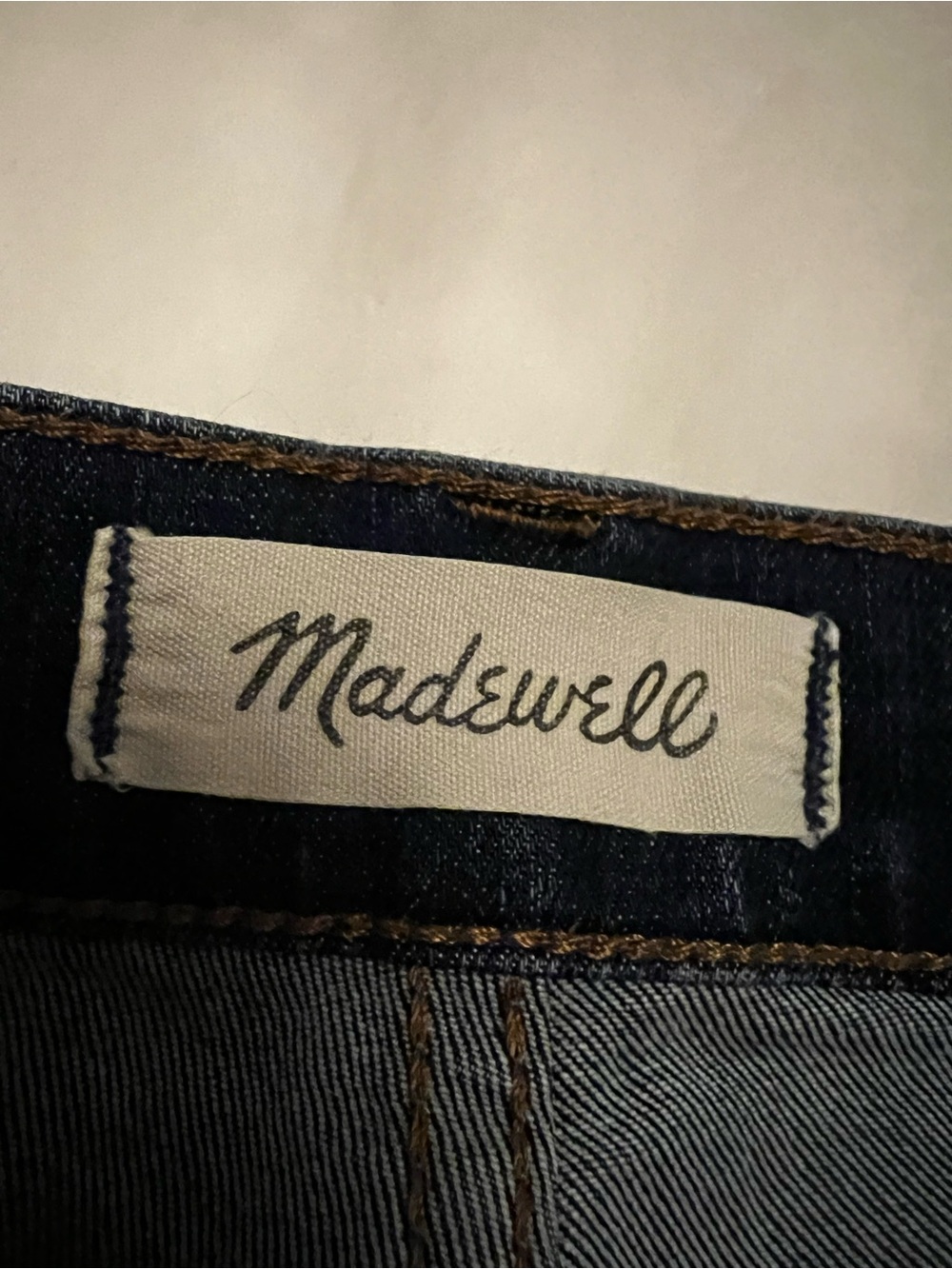 Cali Demi-boot (Cropped) Jeans in Lockwood Wash - Picture 4 of 12